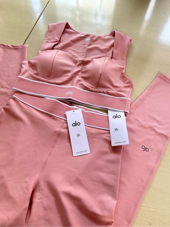 ALO Yoga Other - ALO Yoga Dusky Pink High-Waist Leggings and Supportive Bra Set